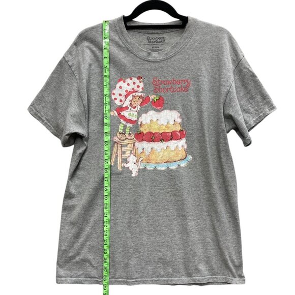 Strawberry Shortcake Little Baker T-Shirt, Men's Sz Medium, Gray w Retro Graphic - Picture 6 of 7